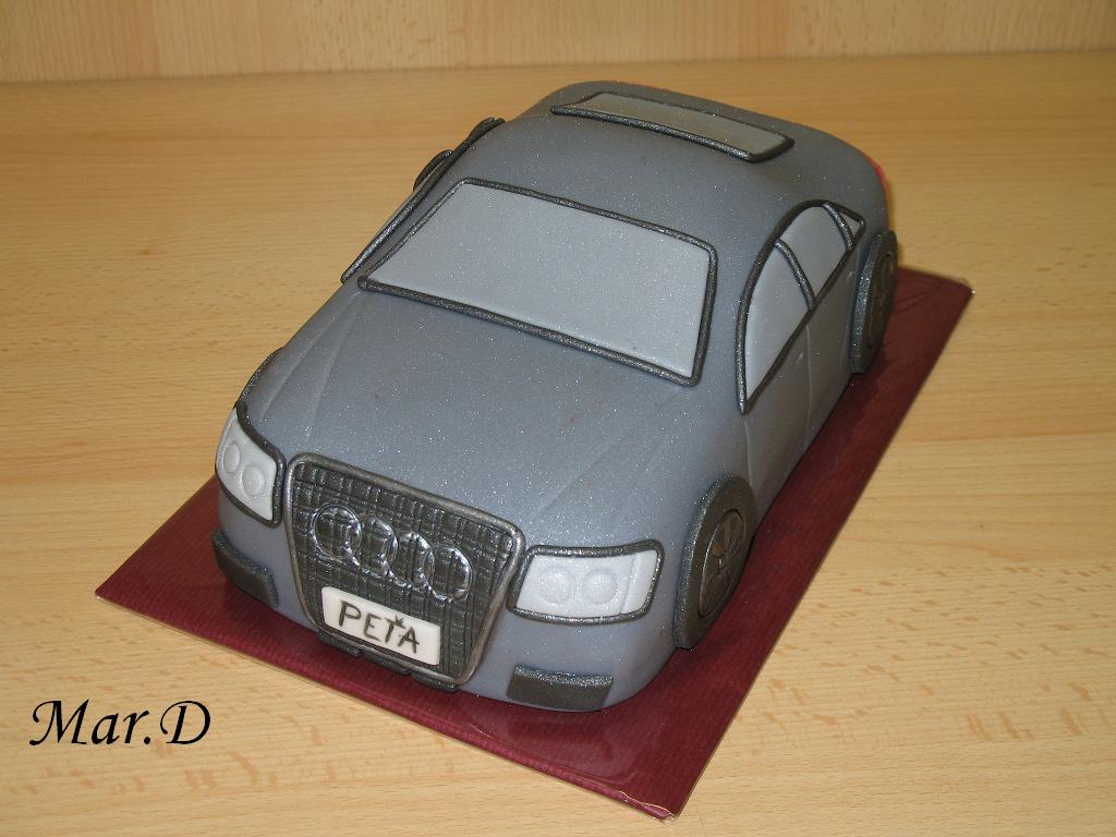 Audi S8